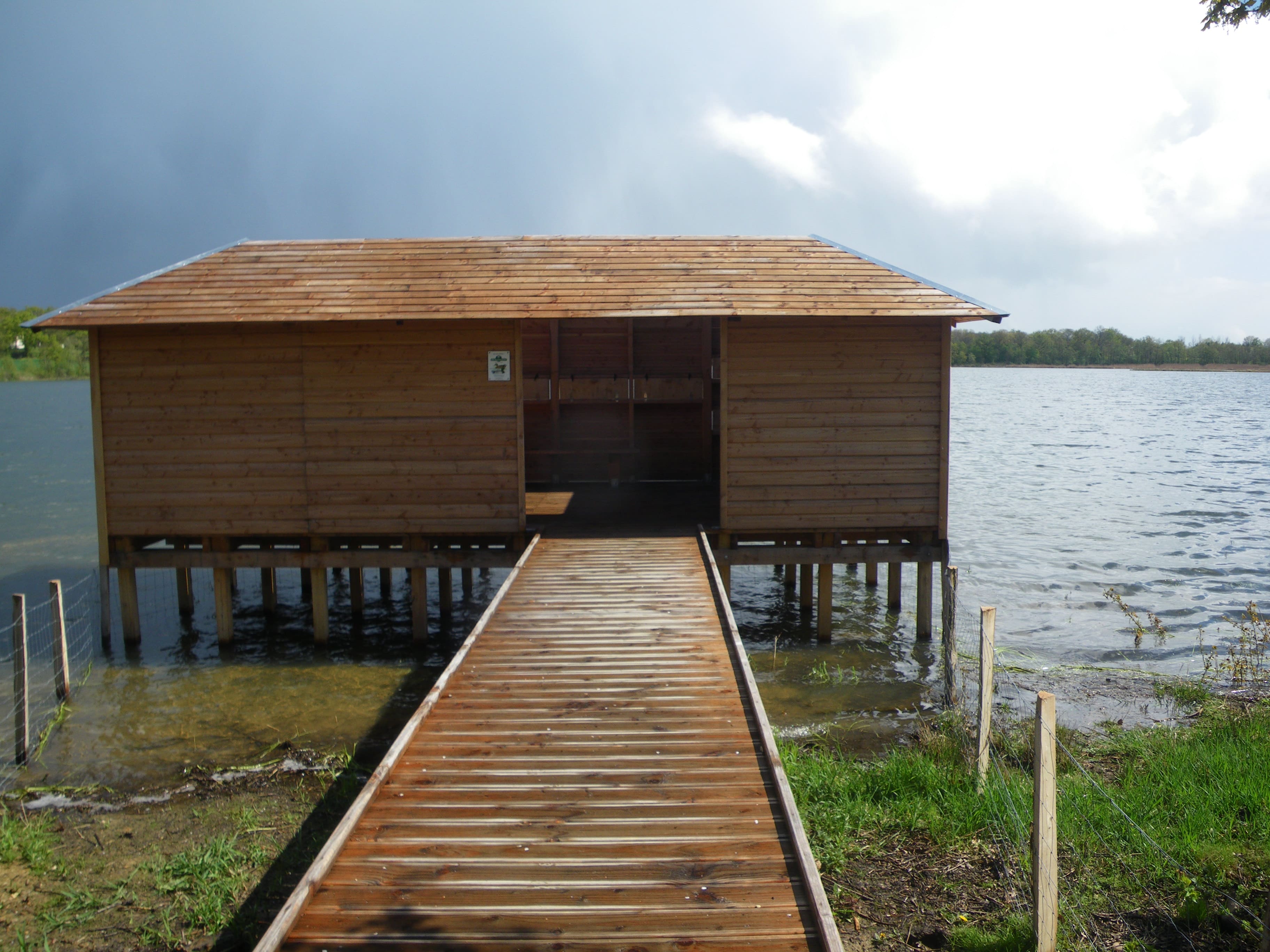 : Aménagement d'un observatoire ornithologique sur l'étang Chapelier
