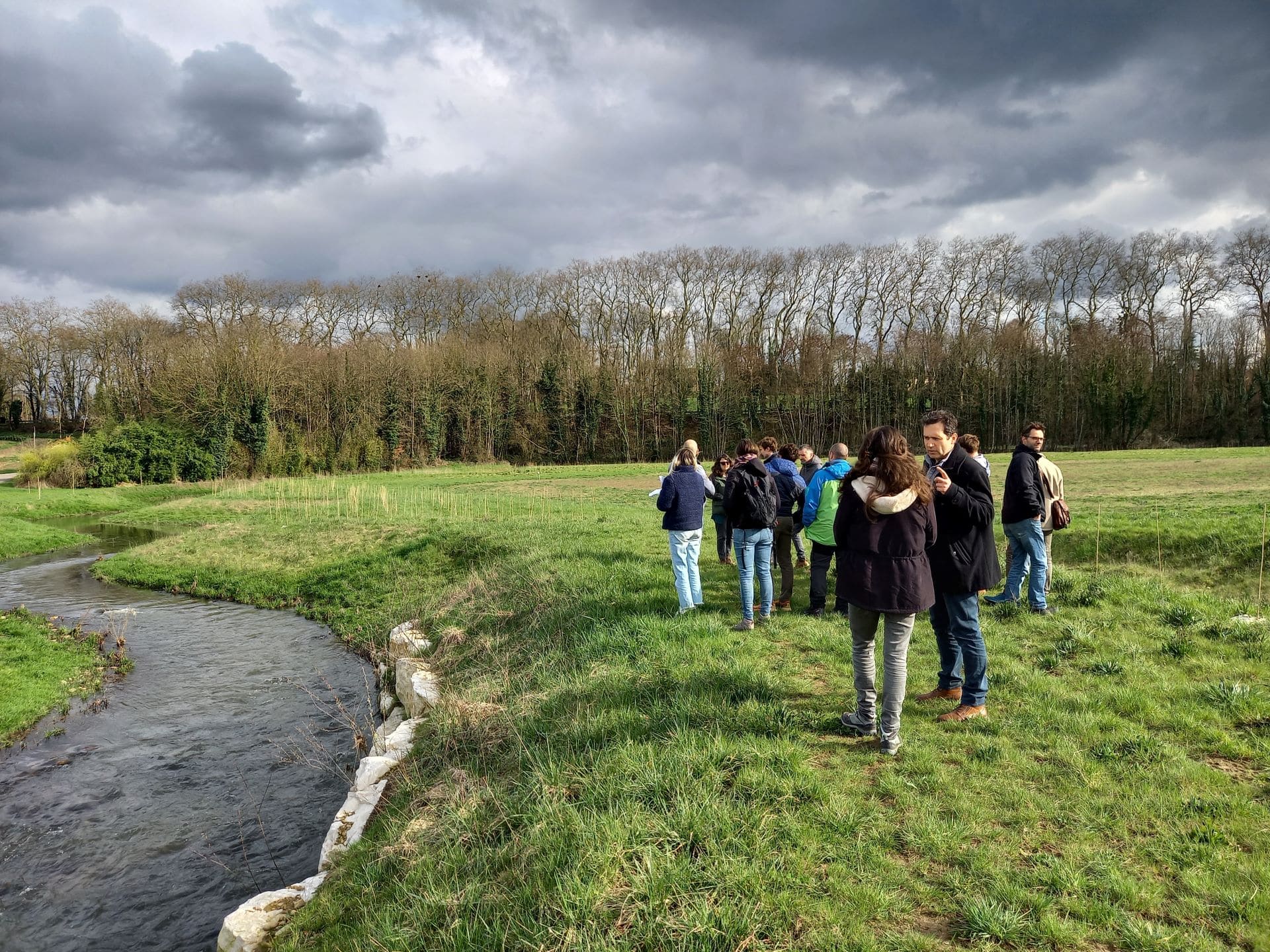 Visite du site de travaux de renaturation de La Frétaz, ensemencé en semences locales