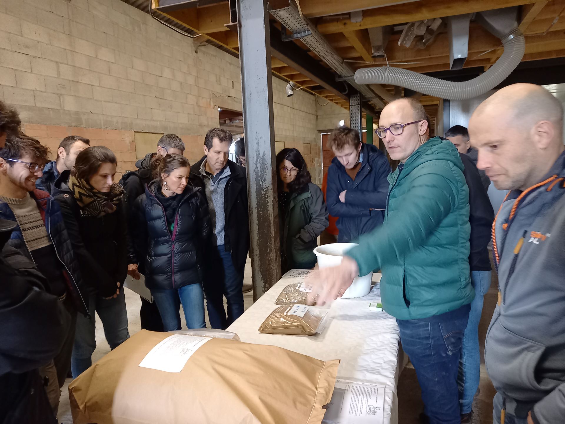 Visite de l'exploitation de Cédric Mercier, qui commercialise les semences