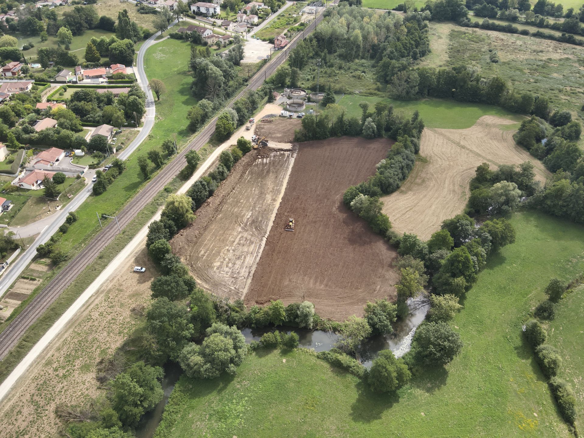 Réalisation des travaux d'extension de la frayère "Grand Pré" à Polliat